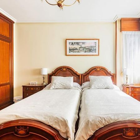 Terraza Playa Y Calle Peatonal Ess03377 Σαν Σεμπαστιάν Εξωτερικό φωτογραφία