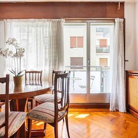 Terraza Playa Y Calle Peatonal Ess03377 Σαν Σεμπαστιάν Εξωτερικό φωτογραφία
