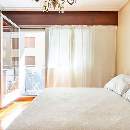 Terraza Playa Y Calle Peatonal Ess03377 Σαν Σεμπαστιάν Εξωτερικό φωτογραφία