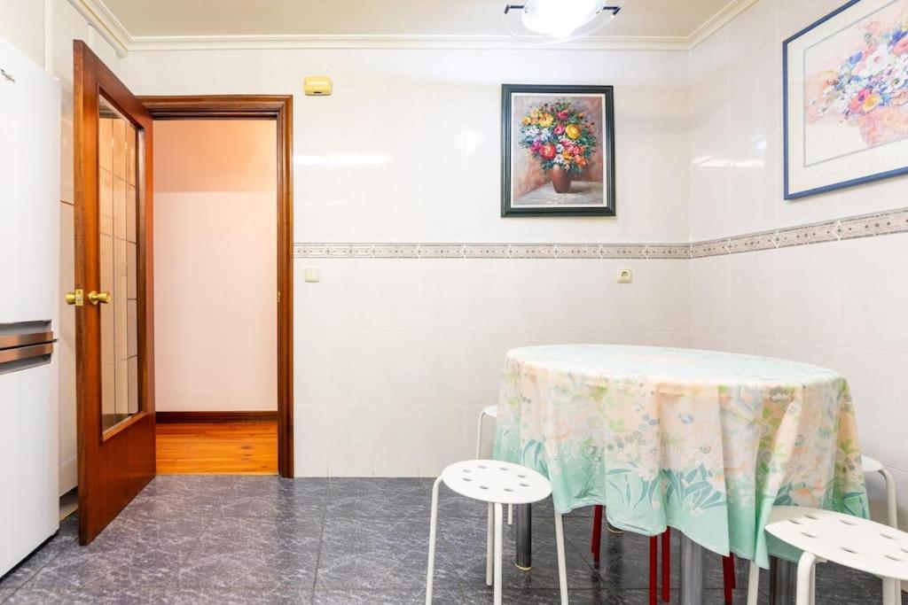 Terraza Playa Y Calle Peatonal Ess03377 Σαν Σεμπαστιάν Εξωτερικό φωτογραφία
