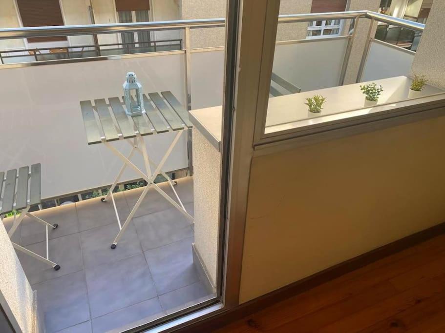 Terraza Playa Y Calle Peatonal Ess03377 Σαν Σεμπαστιάν Εξωτερικό φωτογραφία